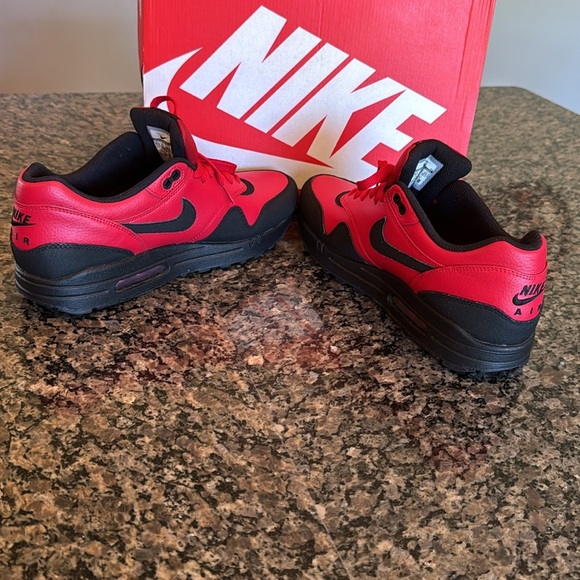 Nike Air Max 1 ltr premium Red leather Sneakers EUC 10.5 - Picture 7 of 16